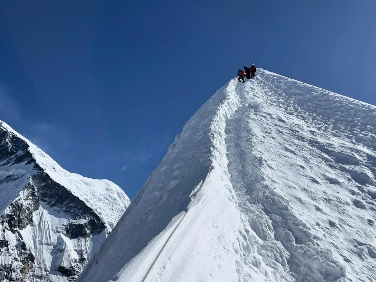 Island Peak Climb with EBC