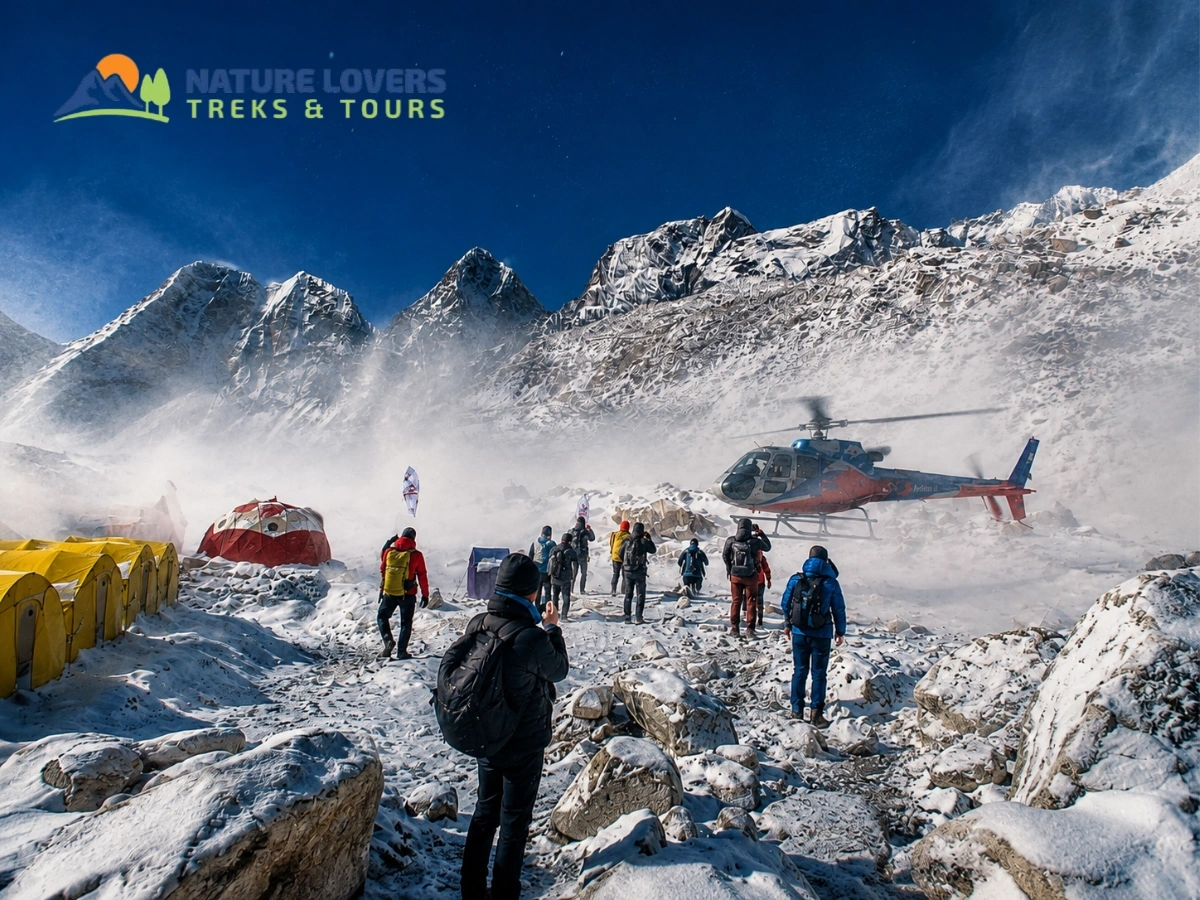 Heli-Landing-at-GorakShep